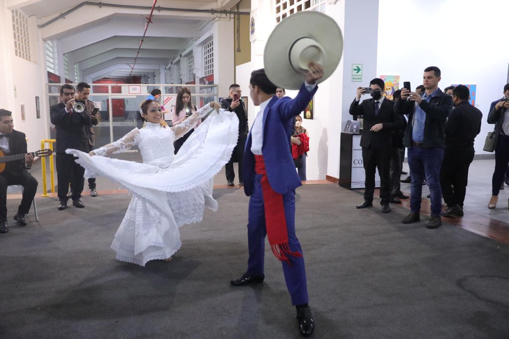 El IPD inauguró Muestra “Fusión del arte y el deporte”