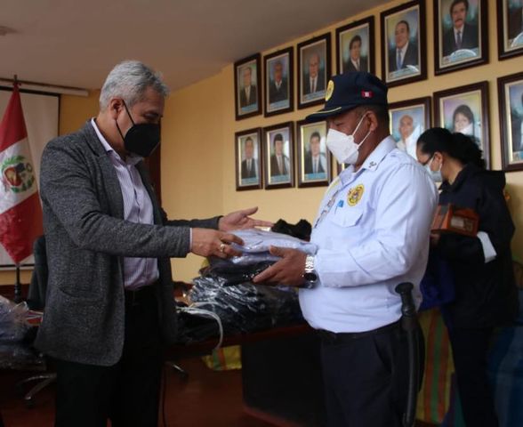 Efectivos de la Policía Municipal recibieron indumentaria nueva