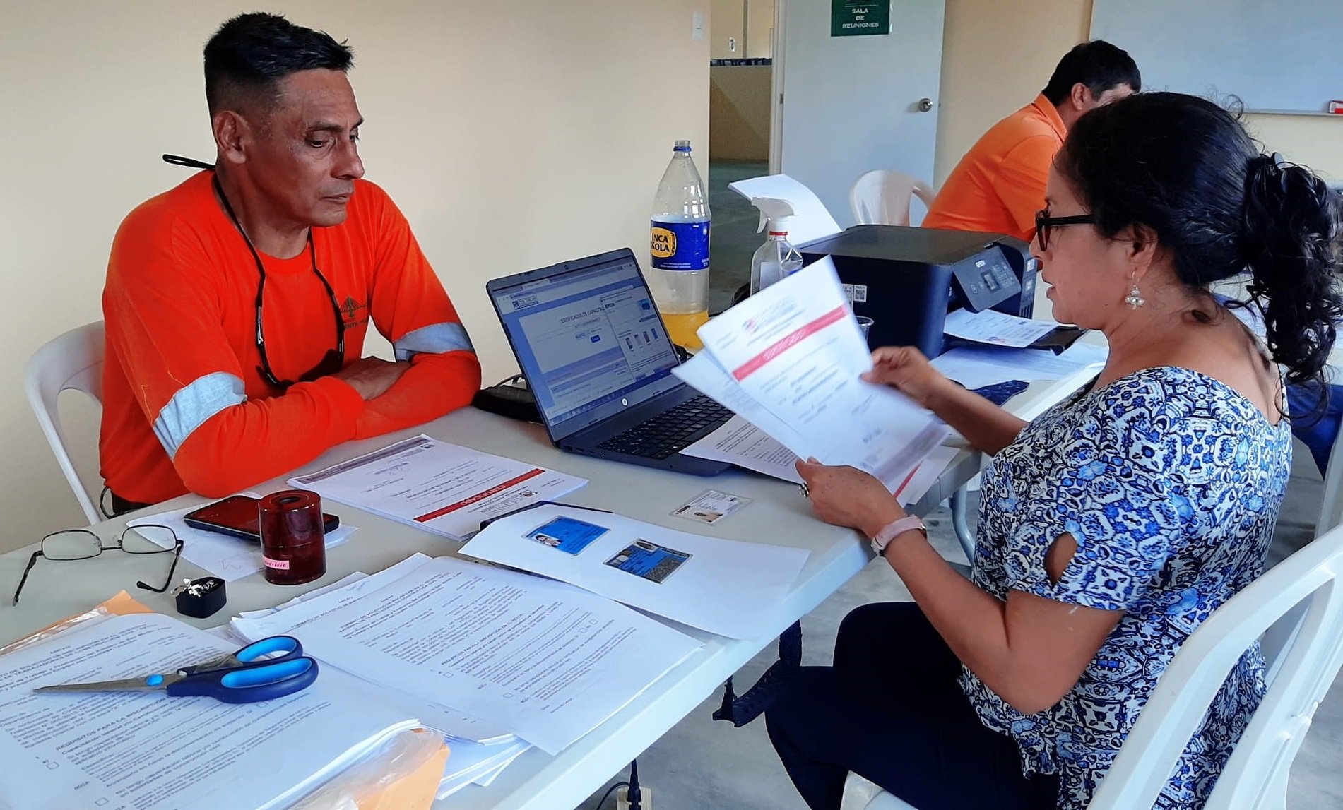 Otro servicio importante de la Dirección Regional de Trabajo es la emisión del carnet en el Registro de Trabajadores de Construcción Civil.