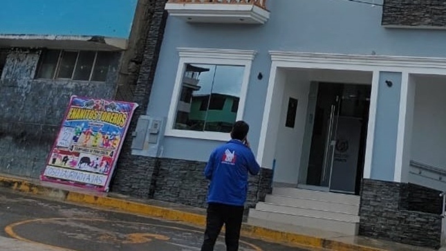 Foto de comisionado al ingreso de la  universidad 