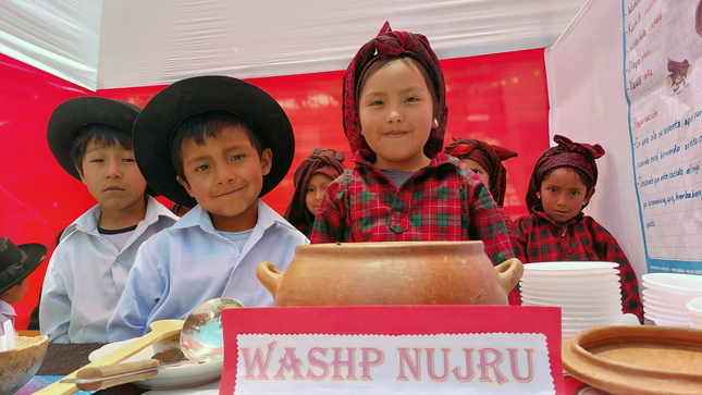 Feria gastronómica en Tupe