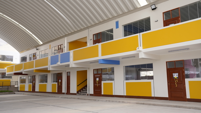 Pronied naugura nuevas instalaciones en I.E. Nº 40239 Nicolás de Piérola en Camaná