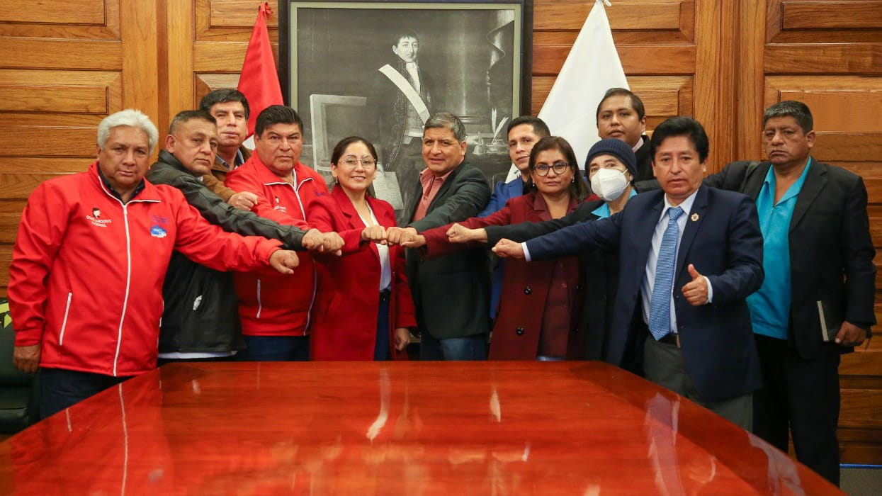Ministra Portalatino: “Lograr mejores condiciones laborales para los trabajadores de salud será nuestra lucha constante”