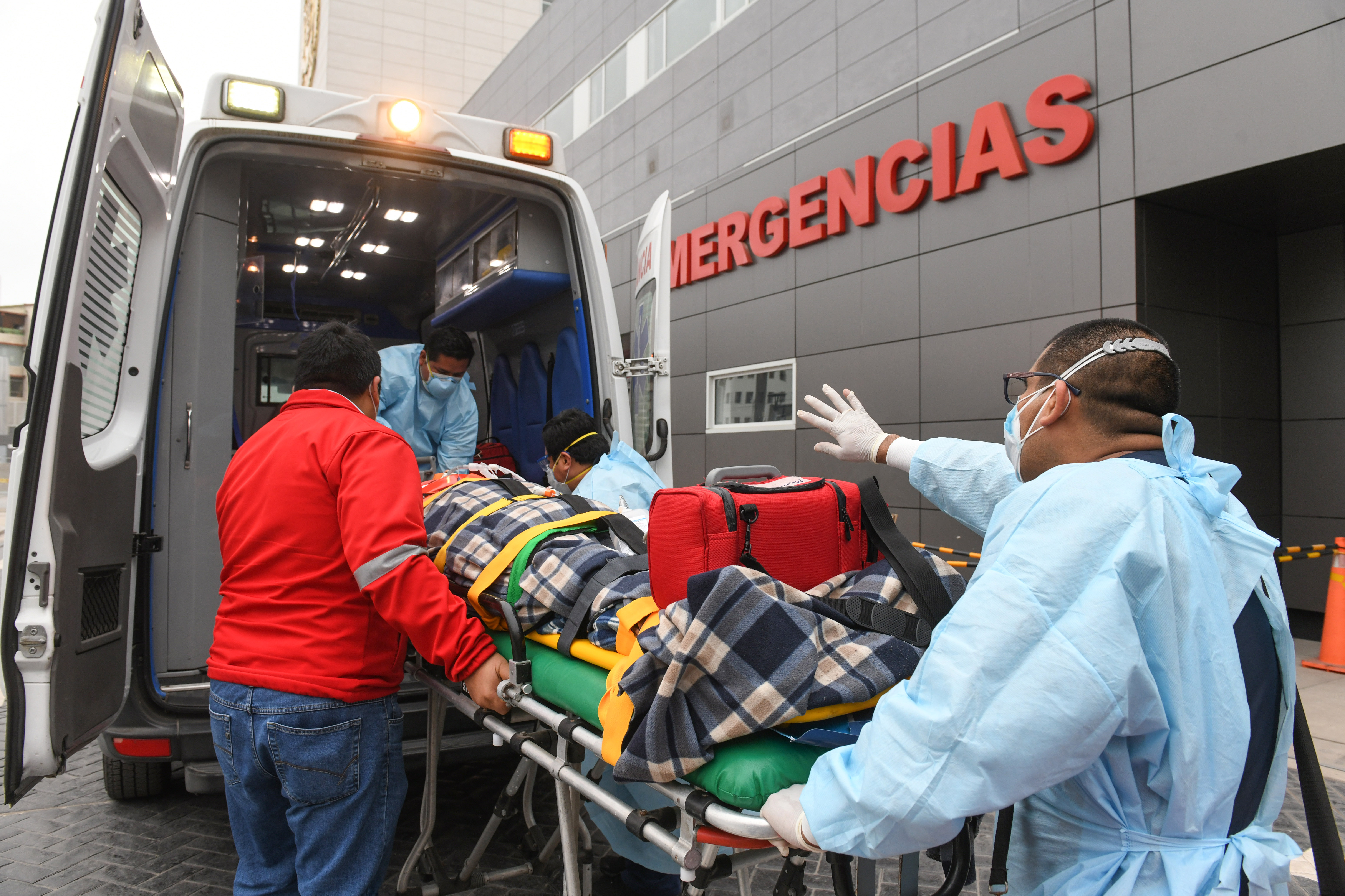 Saludpol financió atención médica en el extranjero para pacientes de alta complejidad