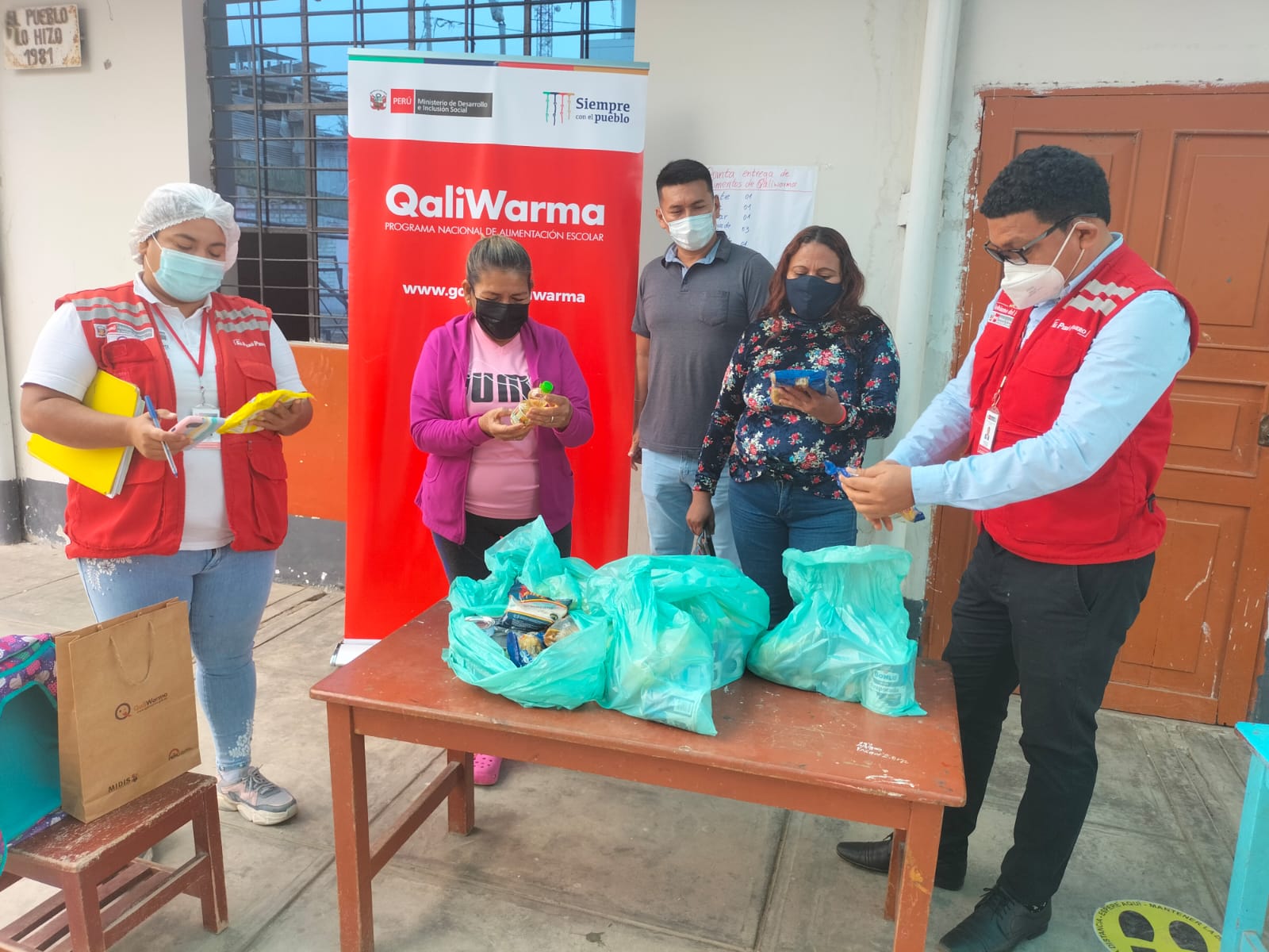 Desayunos escolares en Tumbes