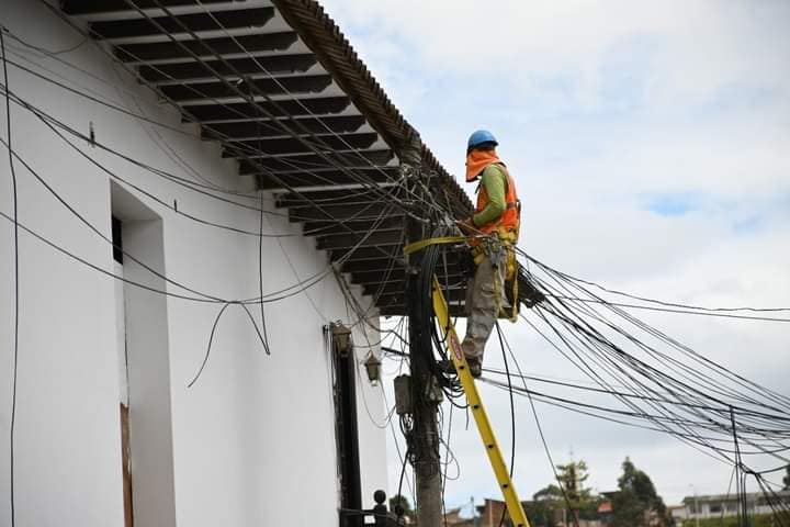 Ley promulgada por el Congreso  fortalece Ordenanza Municipal sobre retiro de cableado aéreo en desuso