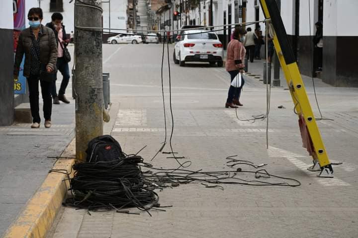 Ley promulgada por el Congreso  fortalece Ordenanza Municipal sobre retiro de cableado aéreo en desuso