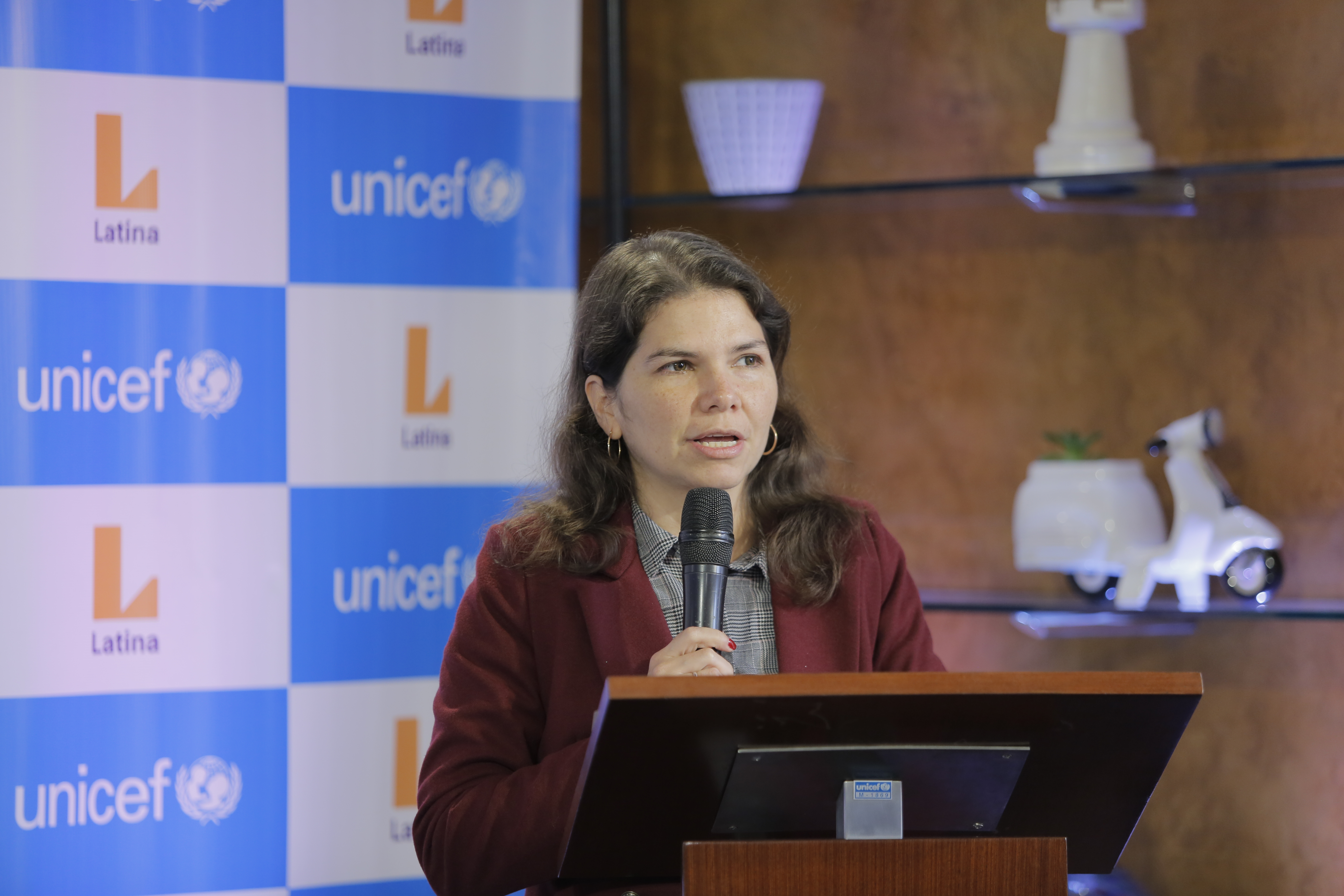 Ministra Claudia Dávila afirmó que el Foro de Cooperación Económica Asia Pacífico nos abre las puertas al mundo.