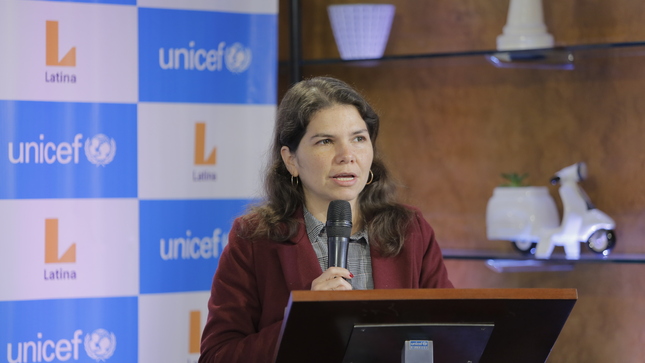Ministra Claudia Dávila afirmó que el Foro de Cooperación Económica Asia Pacífico nos abre las puertas al mundo.