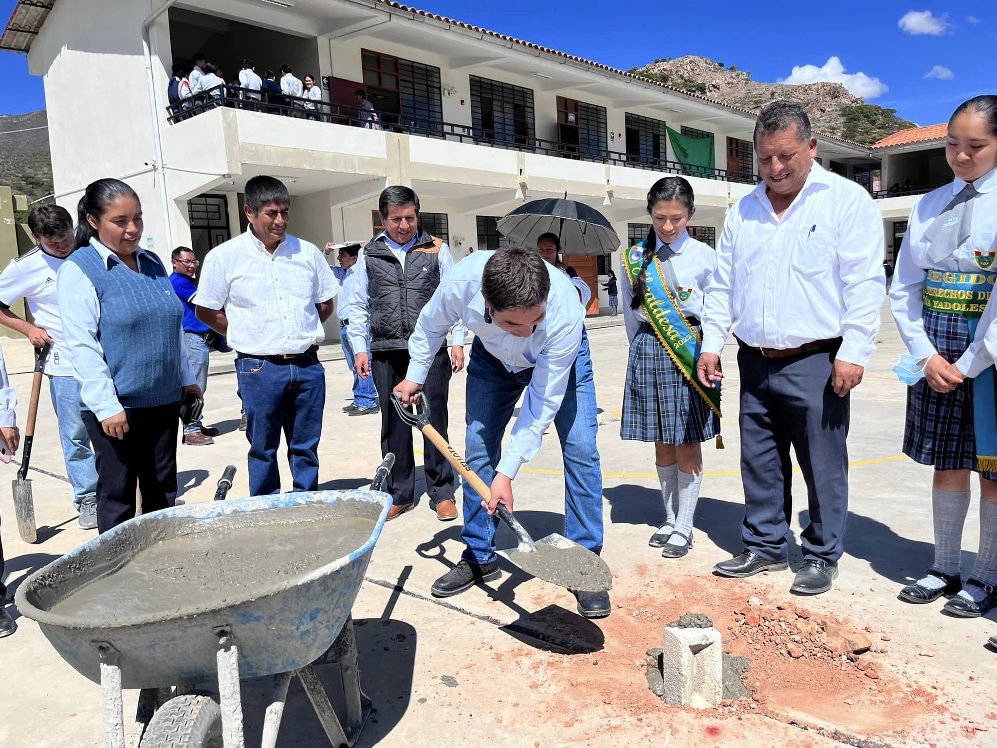 Se instalará cobertura de instalaciones deportivas en el colegio Carlos Manuel Cox Rosse de Cholocal