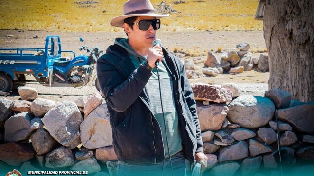 REALIZAN COLOCACIÓN DE PRIMERA PIEDRA DEL PROYECTO “CREACIÓN DEL SERVICIO DE AGUA DEL SISTEMA DE RIEGO PICHQAPUQUIO SECTOR HUISALLA, COMUNIDAD CCOLLANA DEL DISTRITO DE VELILLE – PROVINCIA DE CHUMBVILCAS – DEPARTAMENTO DE CUSCO”