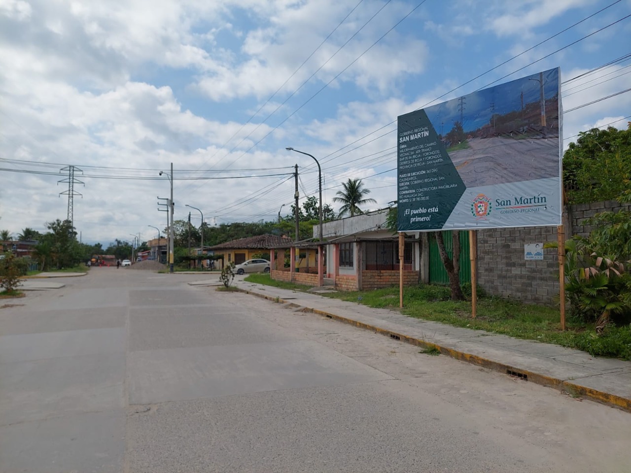 Trabajos preliminares en las obras de asfaltado de la carretera Rioja – Yorongos