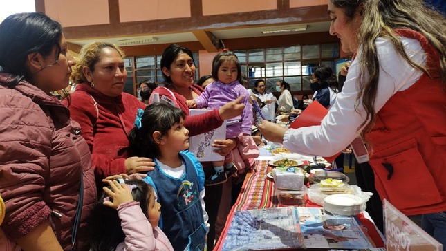 Qali Warma participa en feria gastronómica en el distrito de Nuevo Chimbote