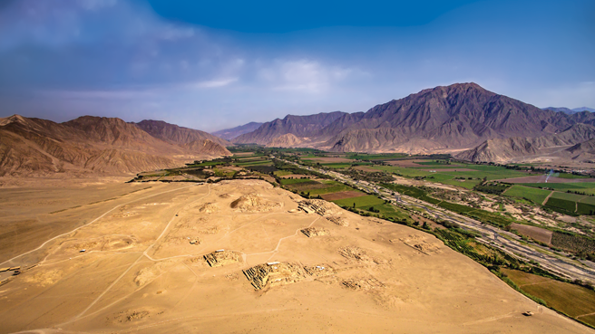 También, en noviembre, recorre la Ruta Caral con los Viajes Culturales.