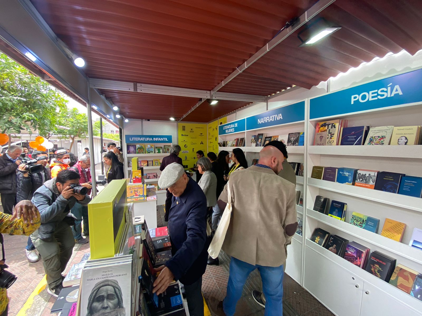 Ministerio de Cultura presente en la Feria del Libro Ricardo Palma con estand colectivo La Independiente