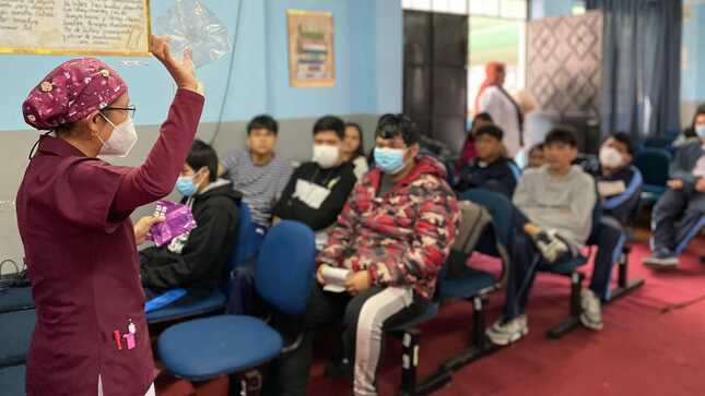 Hospital Santa Rosa realiza actividades extramurales educativas en colegios 
