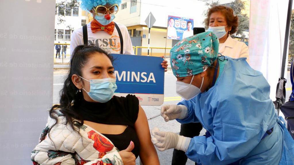 Familias, deportistas y población en general accedieron a diferentes servicios de salud como vacunas del Esquema Regular y contra la covid-19