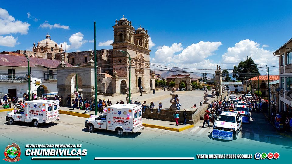 ENTREGAN AMBULANCIAS Y CAMIONETAS PARA LA PROVINCIA DE CHUMBIVILCAS, EN EL MARCO DEL PROYECTO MEJORAMIENTO DE LA CAPACIDAD RESOLUTIVA DE LOS ESTABLECIMIENTOS DE SALUD DE LA PROVINCIA DE CHUMBIVILCAS