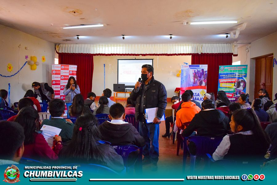 JÓVENES CHUMBIVILCANOS SON CAPACITADOS EN TEMAS DE INSERCIÓN LABORAL Y FORMALIZACIÓN DE LA MINERÍA ARTESANAL