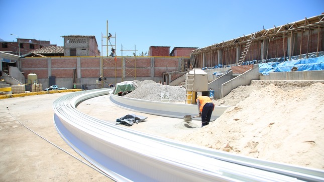 Tecnología arco techo, la cobertura del complejo Deportivo del Barrio Piura