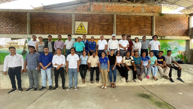 Foto grupal reunión del Proyecto de Ordenamiento Agro Territorial en Shatoja