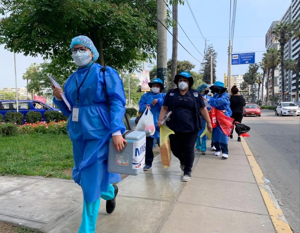 Brigadas de salud realizan barrido de vacunación en el distrito de Barranco