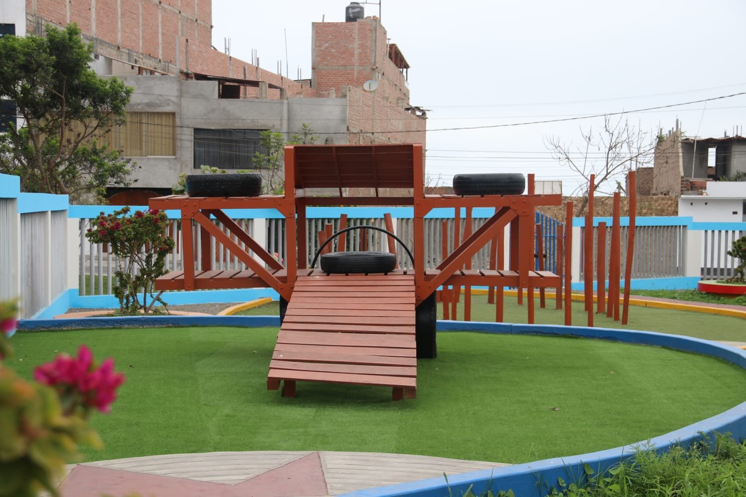 Alcalde Zender realiza mantenimiento al Ludoparque
