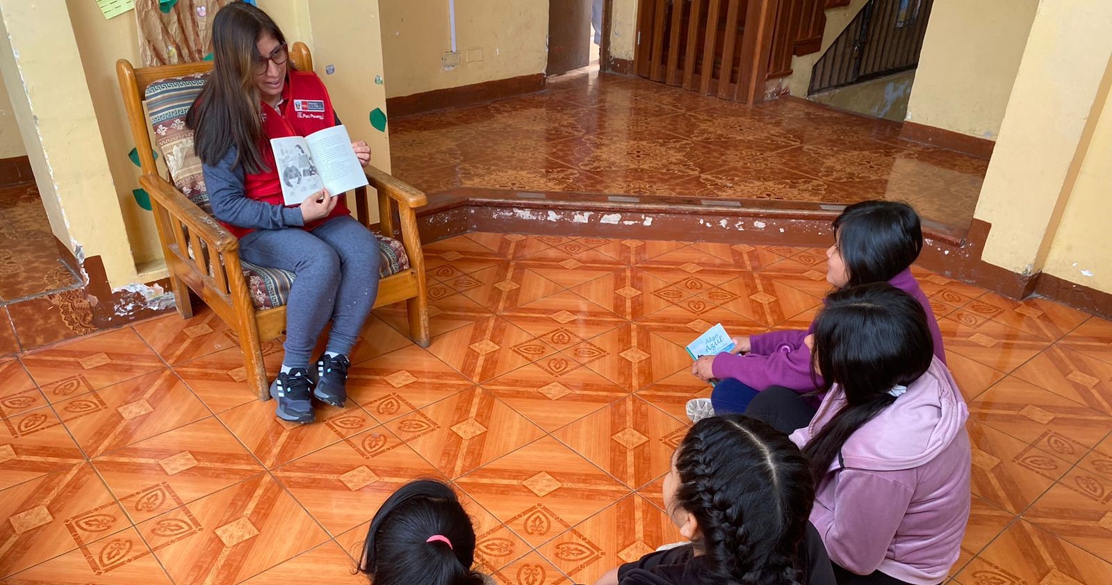 Ministerio de Cultura llega con el programa “La Libertad de la Palabra” al Centro de Atención Residencial (CAR) Sagrado Corazón de Jesús