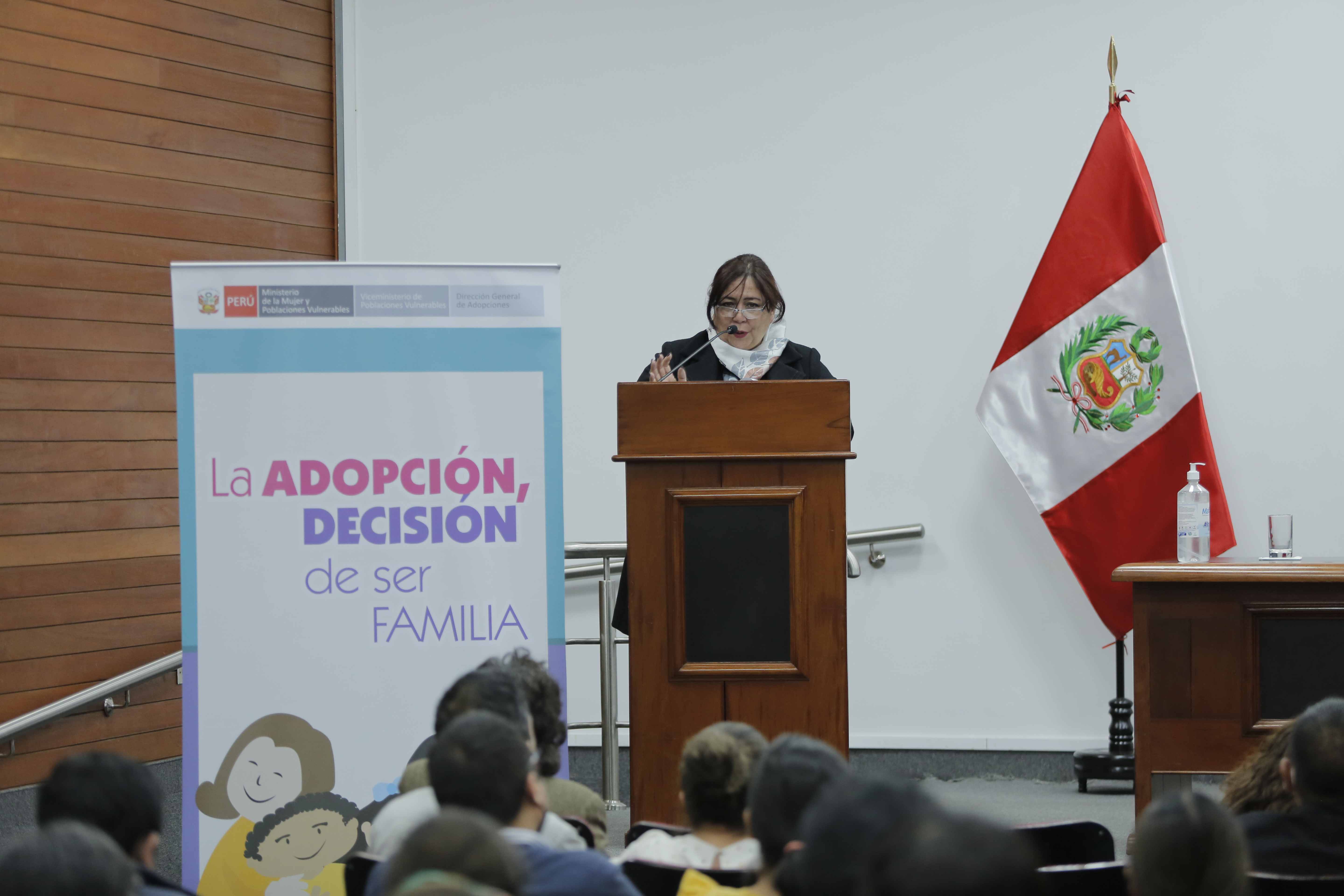 Charla “la realidad de las adopciones hoy”