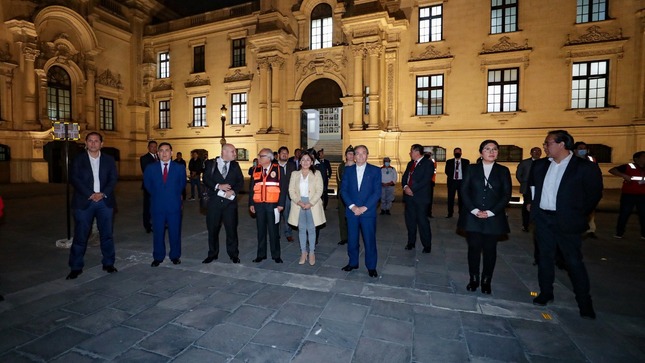 Ministra Betssy Chavez participó del III Simulacro Multipeligro en Palacio de Gobierno