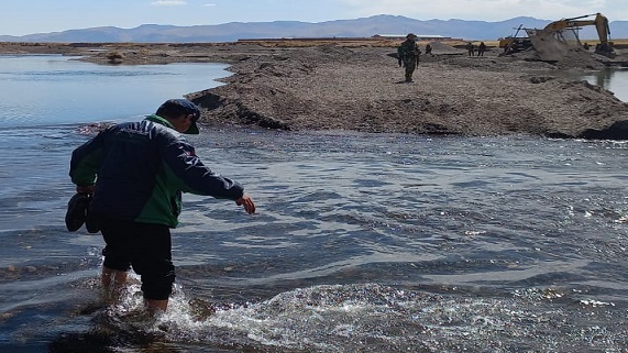 Ministerio Público da duro golpe a la minería ilegal en el rio Cabanillas en Juliaca