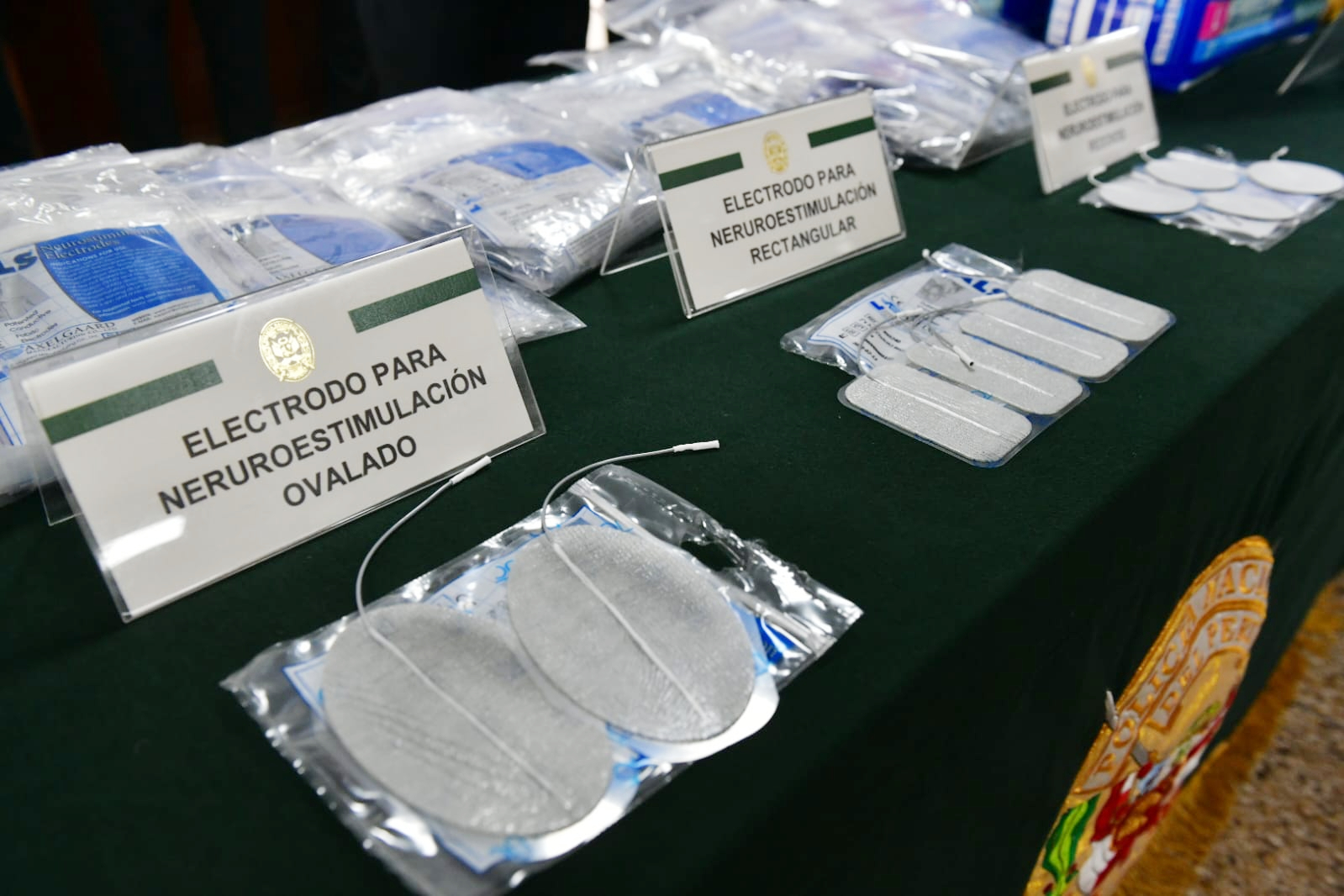 Ministro Huerta lideró entrega de material biomédico a policías con lesión medular