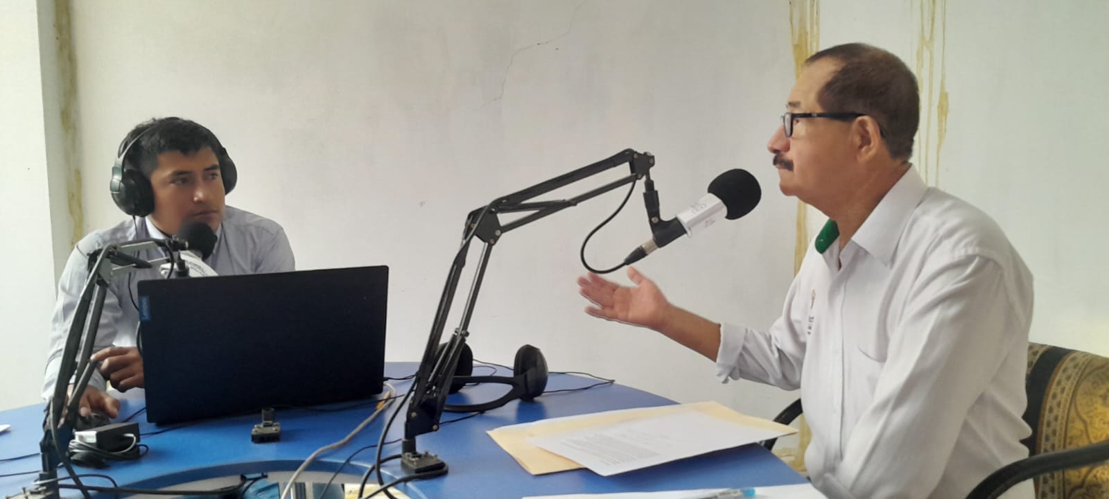 Entrevista al gobernador regional en emisora radial de Tarapoto