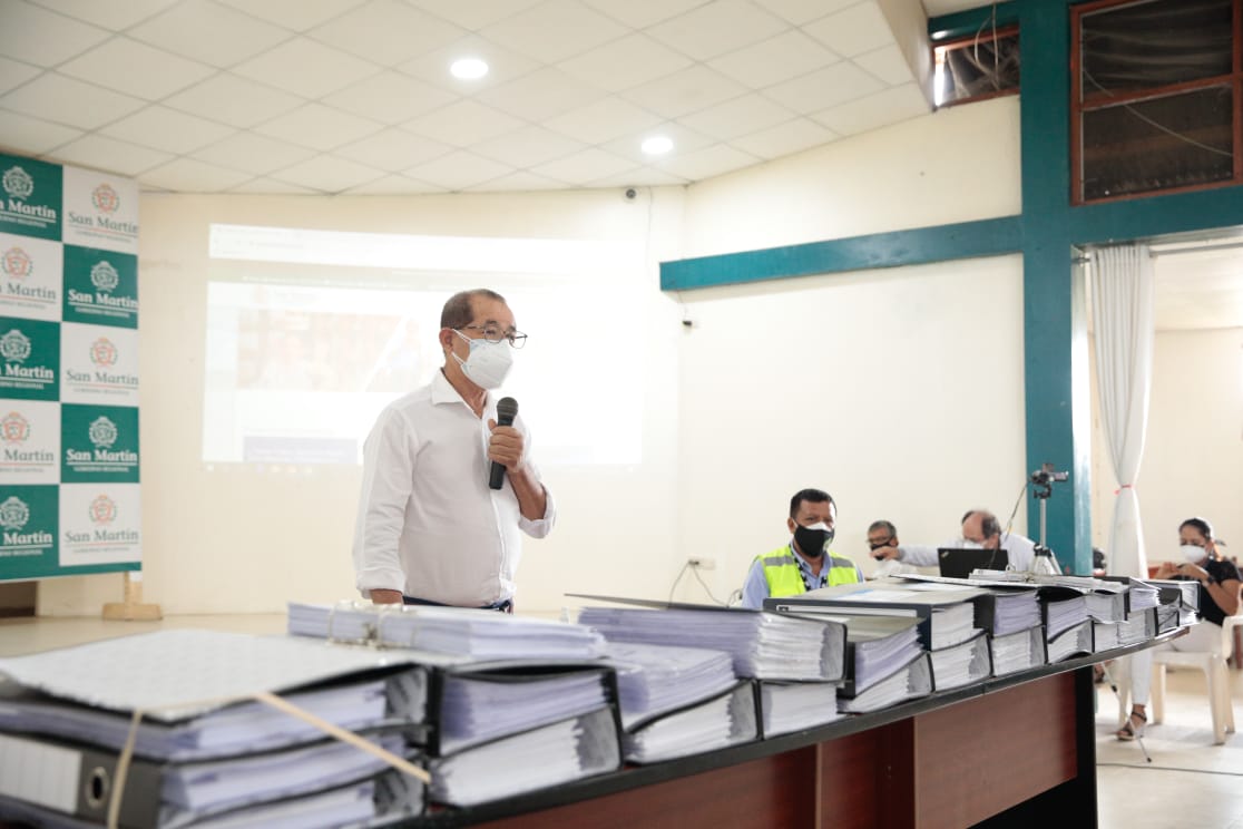 Recepción del expediente técnico del proyecto del puente y carretera a Sauce.