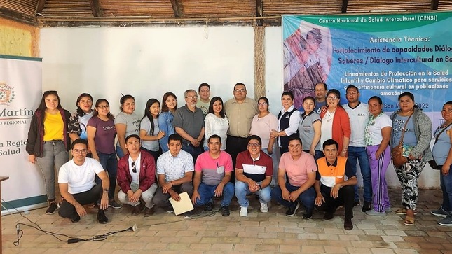 Participantes del taller regional de diálogo de saberes para personal de los establecimientos de salud con pertinencia cultural.