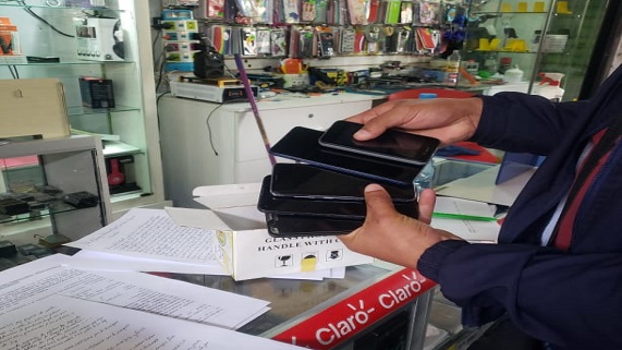Allanan “La Cachina” por delitos de receptación, contrabando y contra la propiedad industrial