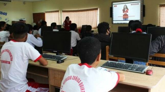 Más de 200 alumnos del colegio "Zuñiga Quintos" fueron capacitados en Programa de Auditores Juveniles