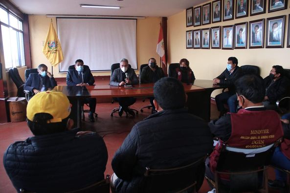 Alcalde y autoridades sufren desplante de altos mandos policiales
