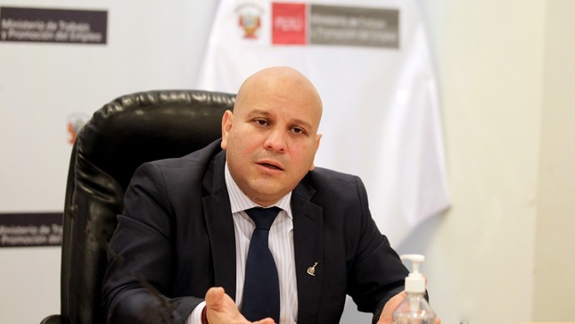 El Ministro y la CADE