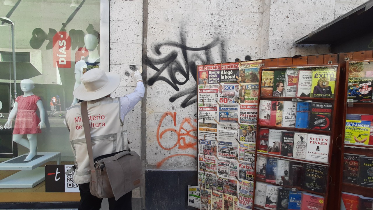 Ministerio de Cultura: DDC Arequipa realiza jornadas de limpieza en la zona monumental de la Ciudad Blanca