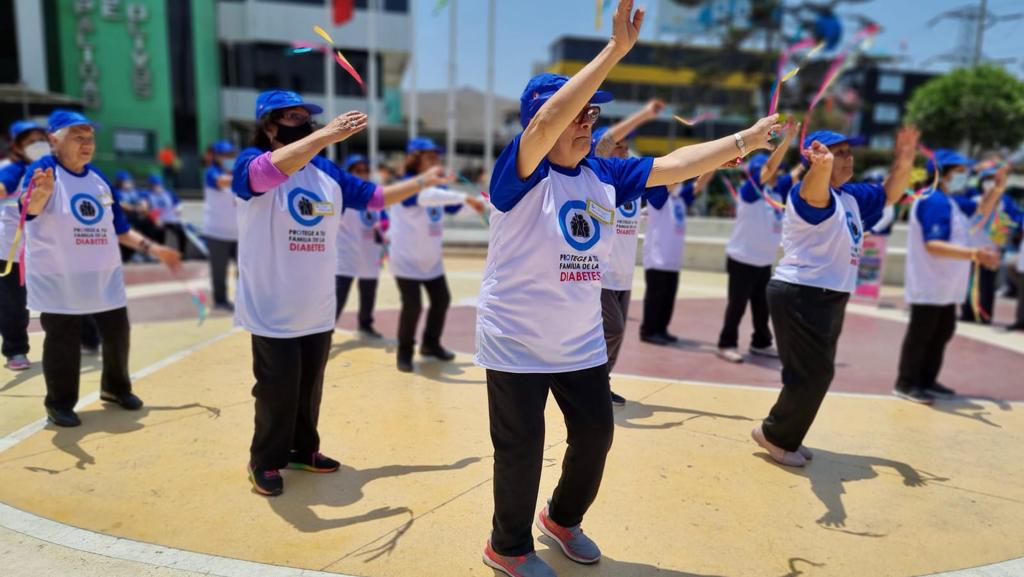 Más de mil atenciones se realizaron en campaña integral de salud en Los Olivos por el Día Mundial de la Diabetes