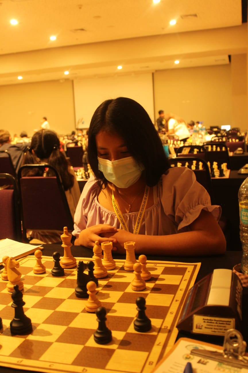 Lucero Ríos, también clasificó al campeonato mundial de ajedrez en Grecia