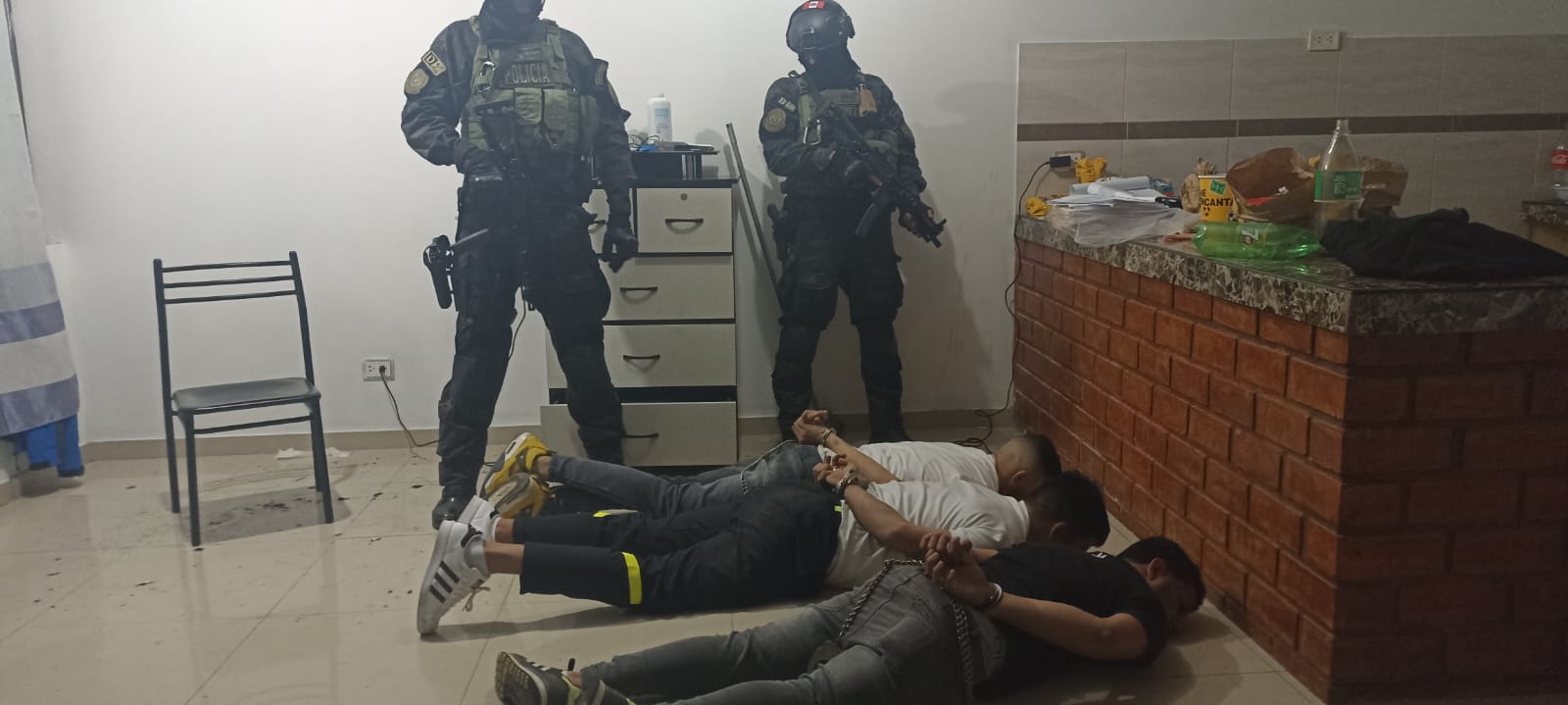 En un exitoso megaoperativo, la Policía Nacional del Perú (PNP) desarticuló la red criminal internacional “Los Gallegos del Tren de Aragua”.