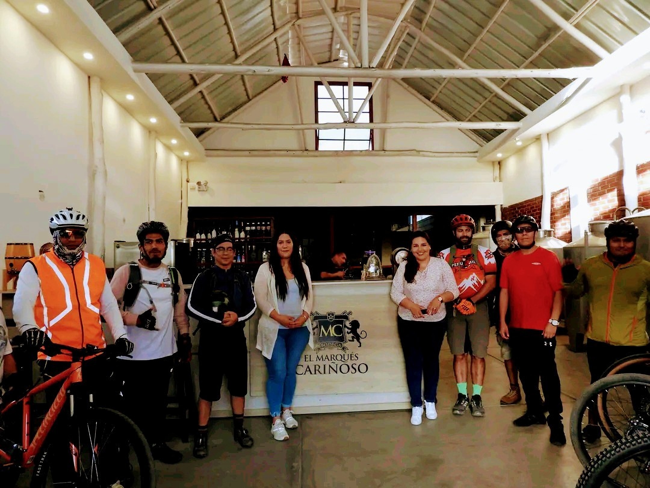 Visitaron bodegas