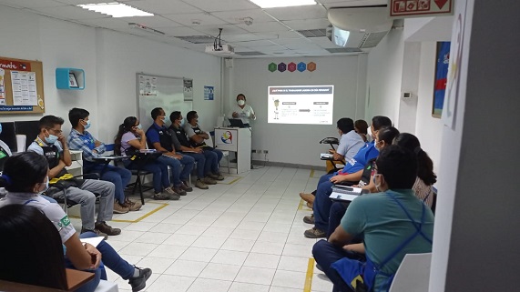 DRTPE Piura realizó capacitación en tema laboral en empresa SODIMAC