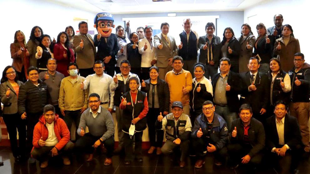 Inspectores de salud ambiental fortalecen sus capacidades en taller macrorregional