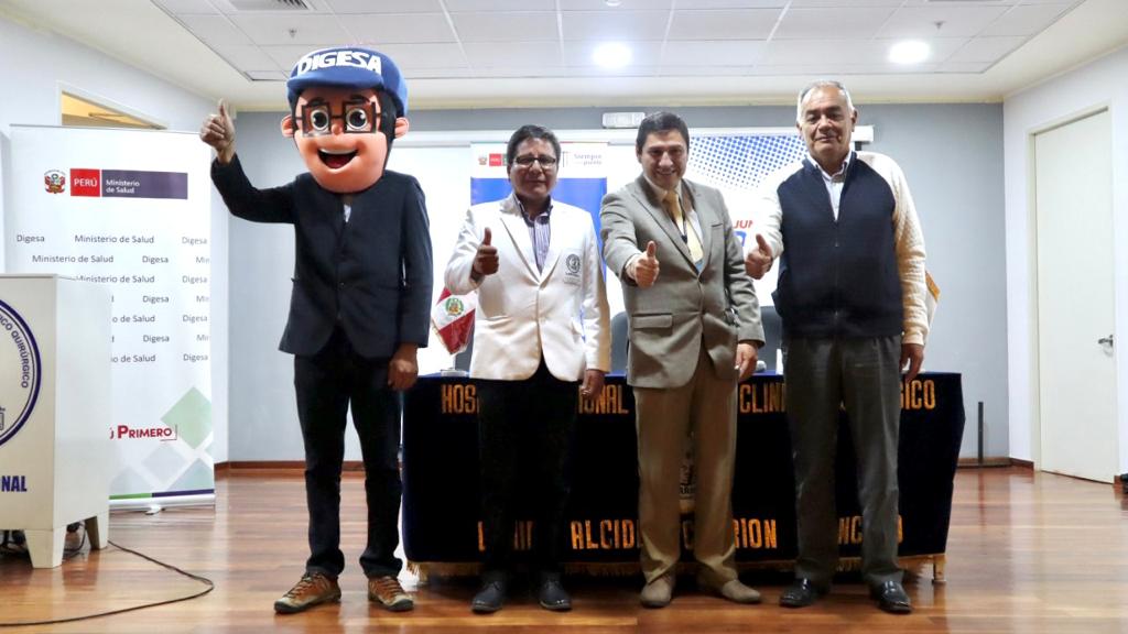 Inspectores de salud ambiental fortalecen sus capacidades en taller macrorregional