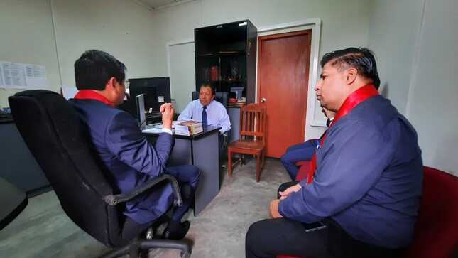 En visita realizada a los juzgados de familia de esta sede judicial por el Dr. Gustavo Alvarez Trujillo, Consejero responsable del Programa Presupuestal 0067, "Celeridad de los procesos judiciales de Familia" del Poder Judicial, encontró que una de ellas superó ampliamente la meta programada anual.