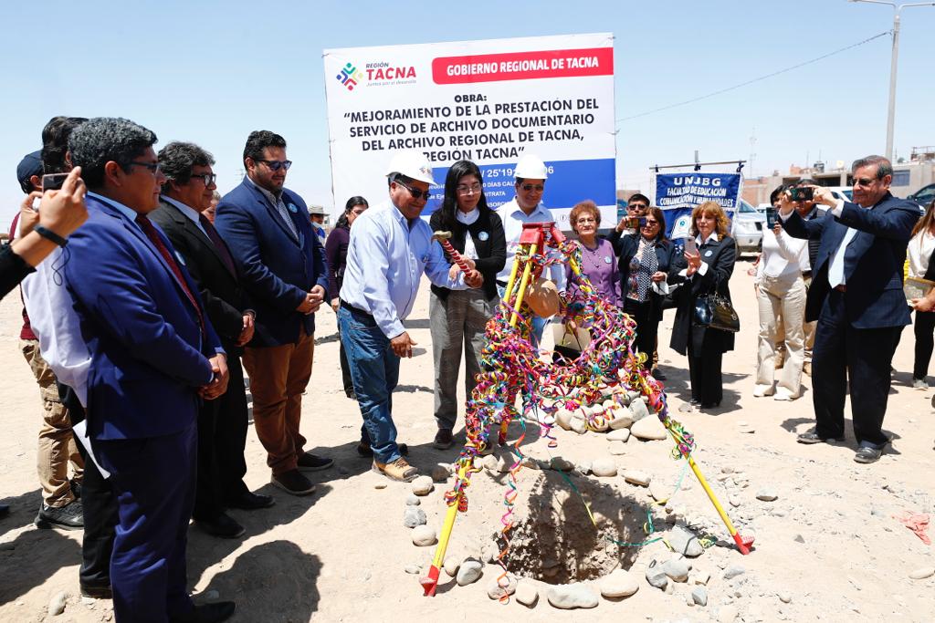 Ministra Betssy Chavez participó de la ceremonia de colocación de primera piedra en la nueva sede del Archivo Regional de Tacna