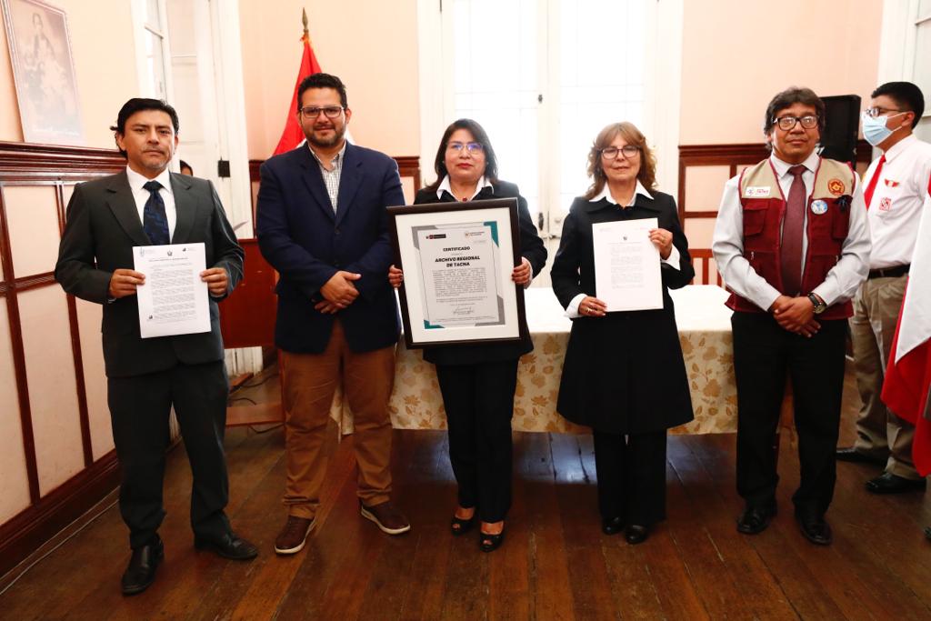 Ministra Betssy Chavez participó de la ceremonia de colocación de primera piedra en la nueva sede del Archivo Regional de Tacna